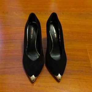Gianni Bini heels black suede silver heel and silver backs and tips 3in heel